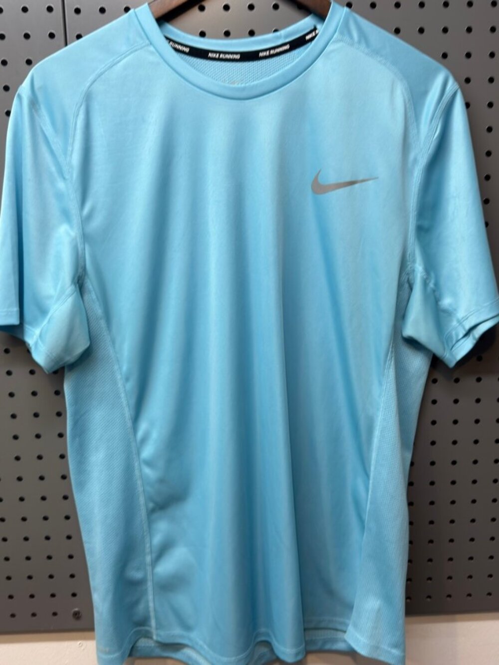 Nike Men's Light Blue Dri-FIT T-Shirt L